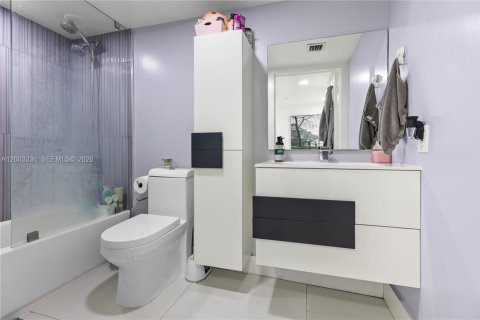 Condominio en venta en Miami, Florida, 2 dormitorios, 103.4 m2 № 2066547 - foto 23