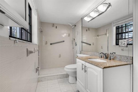 Casa en alquiler en Miami, Florida, 3 dormitorios, 172.61 m2 № 2030917 - foto 8