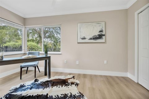 Casa en venta en Miami, Florida, 4 dormitorios, 178.28 m2 № 1828924 - foto 19