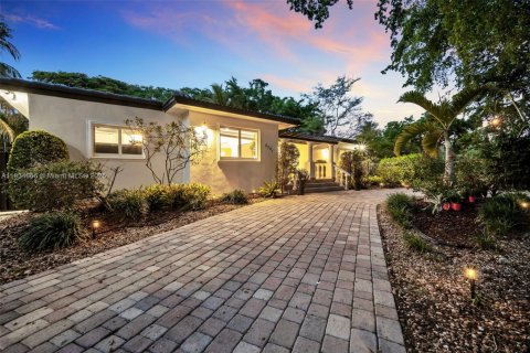 Casa en venta en Miami, Florida, 4 dormitorios, 178.28 m2 № 1828924 - foto 5