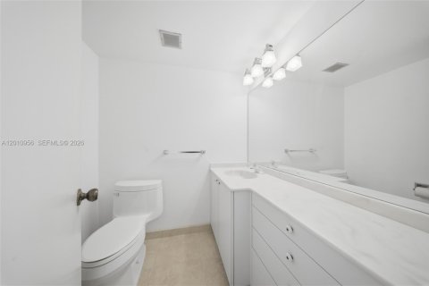 Condominio en venta en Marathon, Florida, 1 dormitorio, 74.04 m2 № 2075242 - foto 14