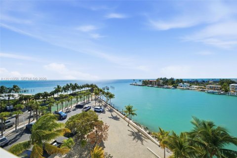 Condominio en venta en Marathon, Florida, 1 dormitorio, 74.04 m2 № 2075242 - foto 28