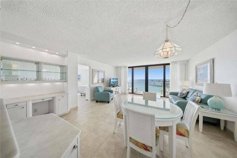 Condominio en venta en Marathon, Florida, 1 dormitorio, 74.04 m2 № 2075242 - foto 17