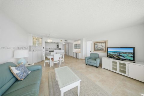 Condominio en venta en Marathon, Florida, 1 dormitorio, 74.04 m2 № 2075242 - foto 16