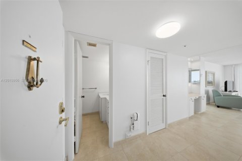 Condominio en venta en Marathon, Florida, 1 dormitorio, 74.04 m2 № 2075242 - foto 12