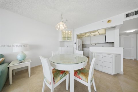 Condominio en venta en Marathon, Florida, 1 dormitorio, 74.04 m2 № 2075242 - foto 22