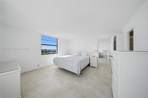 Condominio en venta en Marathon, Florida, 1 dormitorio, 74.04 m2 № 2075242 - foto 30