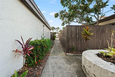 Condominio en venta en Clearwater, Florida, 2 dormitorios, 91.69 m2 № 1780293 - foto 4