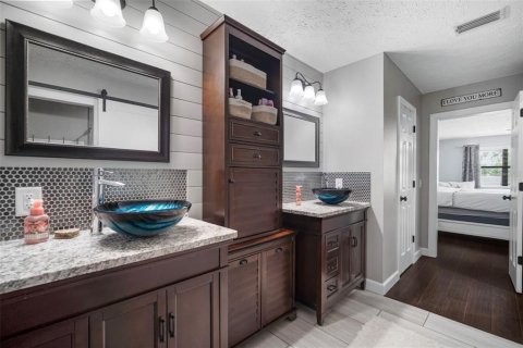 Villa ou maison à vendre à Valrico, Floride: 4 chambres, 223.24 m2 № 1882848 - photo 20