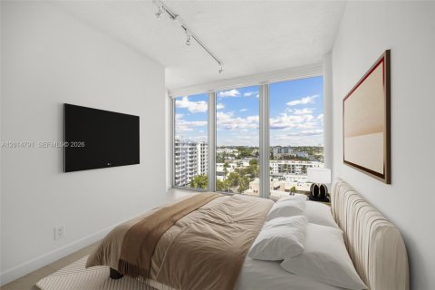 Condo in Miami Beach, Florida, 1 bedroom  № 2171287 - photo 12
