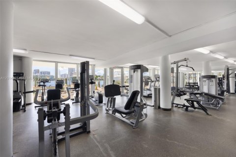 Condo in Miami Beach, Florida, 1 bedroom  № 2171287 - photo 26