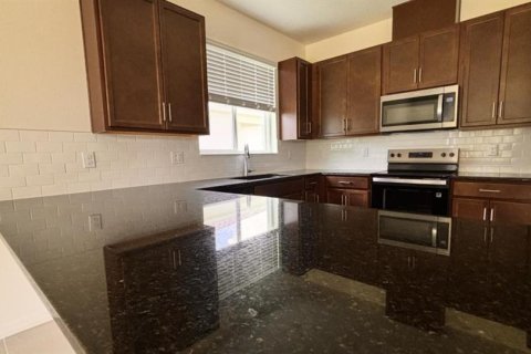 Casa en alquiler en Clermont, Florida, 4 dormitorios, 221.57 m2 № 1879856 - foto 7
