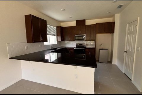 Casa en alquiler en Clermont, Florida, 4 dormitorios, 221.57 m2 № 1879856 - foto 6