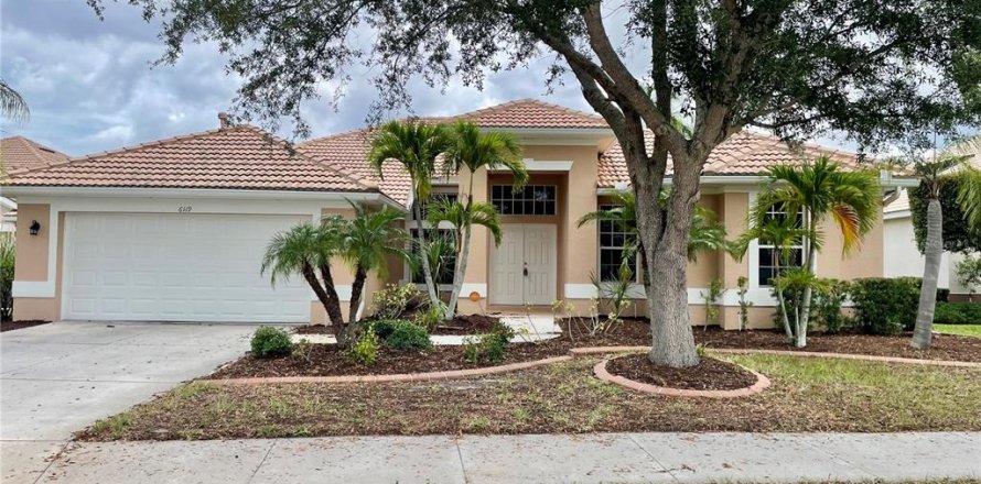 Casa en Bradenton, Florida 4 dormitorios, 237.74 m2 № 2205531