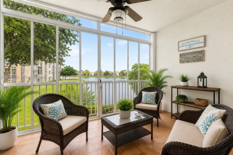 Condominio en venta en Tamarac, Florida, 2 dormitorios, 158.4 m2 № 2077993 - foto 18