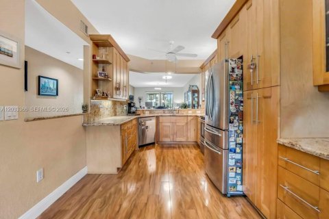 Condominio en venta en Tamarac, Florida, 2 dormitorios, 158.4 m2 № 2077993 - foto 8