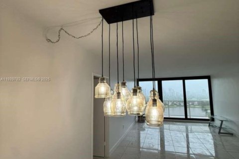 Снять в аренду кондоминиум в Авентура, Флорида 2 спальни, 94.95м2, № 1990619 - фото 13