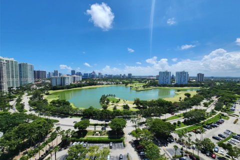 Снять в аренду кондоминиум в Авентура, Флорида 2 спальни, 94.95м2, № 1990619 - фото 8