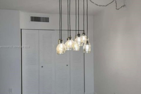 Снять в аренду кондоминиум в Авентура, Флорида 2 спальни, 94.95м2, № 1990619 - фото 14