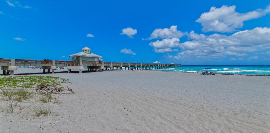 Casa en Jupiter, Florida 2 dormitorios, 114.83 m2 № 1128889