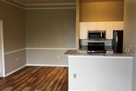 Condo in Sarasota, Florida, 1 bedroom  № 1898560 - photo 22