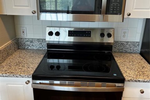 Condo in Sarasota, Florida, 1 bedroom  № 1898560 - photo 16