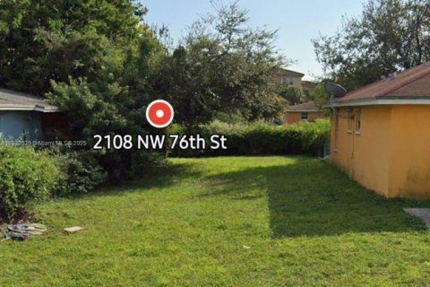 Land in Miami, Florida № 1976132 - photo 2