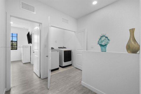 Снять в аренду таунхаус в Флорида-Сити, Флорида 3 спальни, 136.19м2, № 2034301 - фото 16