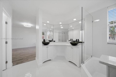 Купить виллу или дом в Санрайз, Флорида 4 спальни, 171.59м2, № 2007765 - фото 18