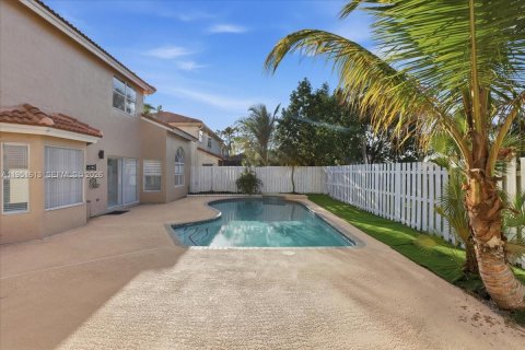 Купить виллу или дом в Санрайз, Флорида 4 спальни, 171.59м2, № 2007765 - фото 29