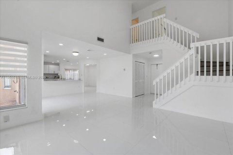 Купить виллу или дом в Санрайз, Флорида 4 спальни, 171.59м2, № 2007765 - фото 5