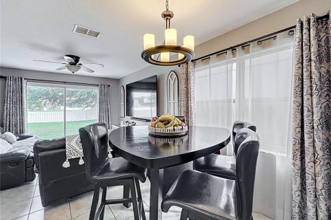 Villa ou maison à vendre à Orlando, Floride: 3 chambres, 149.48 m2 № 1760392 - photo 16