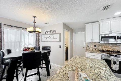 Villa ou maison à vendre à Orlando, Floride: 3 chambres, 149.48 m2 № 1760392 - photo 15