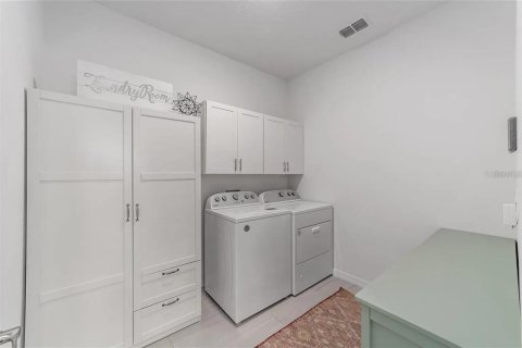 Casa en alquiler en Ocala, Florida, 5 dormitorios, 319.96 m2 № 1917198 - foto 17