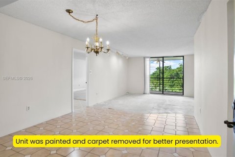 Condo in Pembroke Pines, Florida, 2 bedrooms  № 2084065 - photo 29