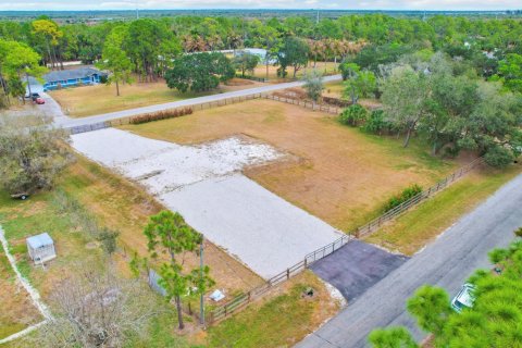 Commercial property in West Palm Beach, Florida № 2251952 - photo 4