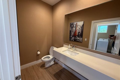 Townhouse in Kissimmee, Florida 4 bedrooms, 218.88 sq.m. № 2297006 - photo 13
