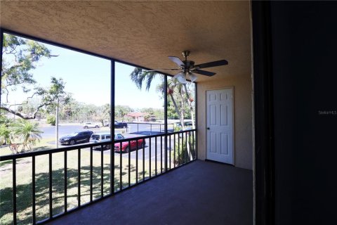 Condo in Bradenton, Florida, 2 bedrooms  № 1624907 - photo 3