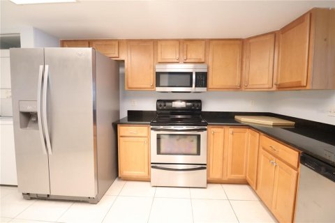 Condo in Bradenton, Florida, 2 bedrooms  № 1624907 - photo 4