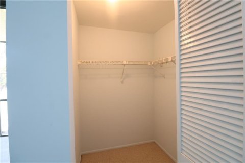Condo in Bradenton, Florida, 2 bedrooms  № 1624907 - photo 11