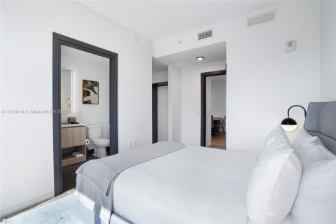 Купить кондоминиум в Майами, Флорида 3 спальни, 105.44м2, № 2089097 - фото 20