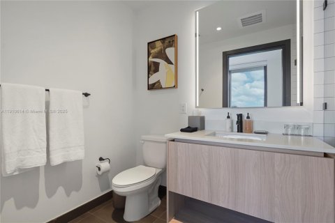 Купить кондоминиум в Майами, Флорида 3 спальни, 105.44м2, № 2089097 - фото 27