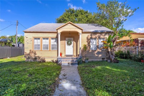 Купить виллу или дом в Майами, Флорида 2 спальни, 102.47м2, № 1987956 - фото 2