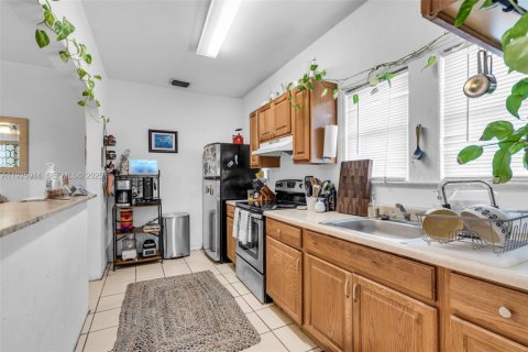 Купить виллу или дом в Майами, Флорида 2 спальни, 102.47м2, № 1987956 - фото 8