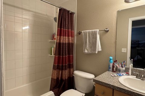 House in Tampa, Florida 3 bedrooms, 143.26 sq.m. № 1827784 - photo 21