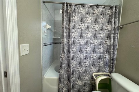 House in Tampa, Florida 3 bedrooms, 143.26 sq.m. № 1827784 - photo 19