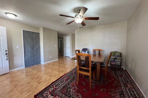 House in Tampa, Florida 3 bedrooms, 143.26 sq.m. № 1827784 - photo 7
