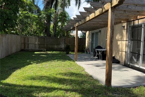 House in Tampa, Florida 3 bedrooms, 143.26 sq.m. № 1827784 - photo 26
