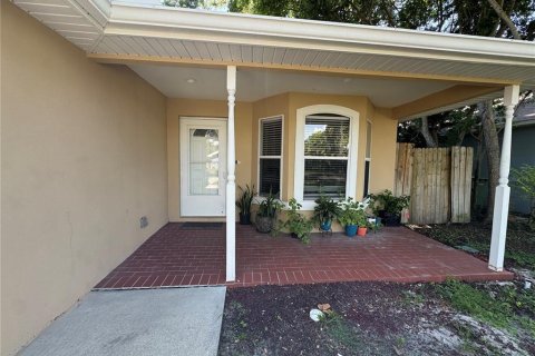 House in Tampa, Florida 3 bedrooms, 143.26 sq.m. № 1827784 - photo 5