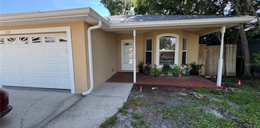 House in Tampa, Florida 3 bedrooms, 143.26 sq.m. № 1827784